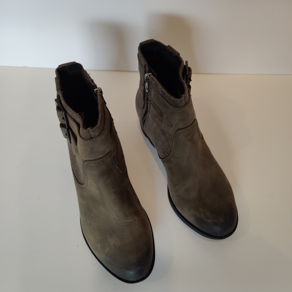 Sorel Women's Lolla Short Bootie - Picture 5 of 9